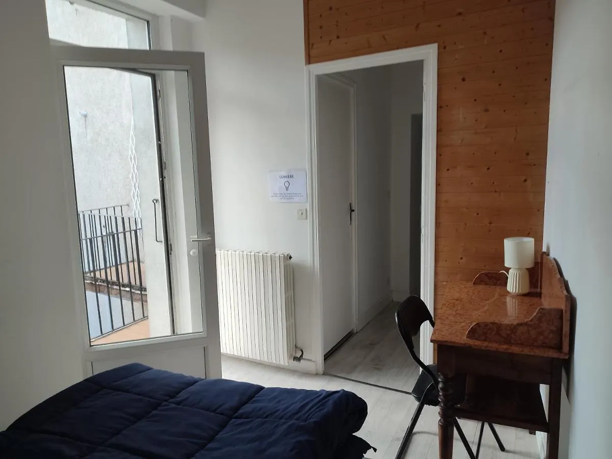 Duplex 70 M2 Balcon Coeur Historique Cahors Apartment