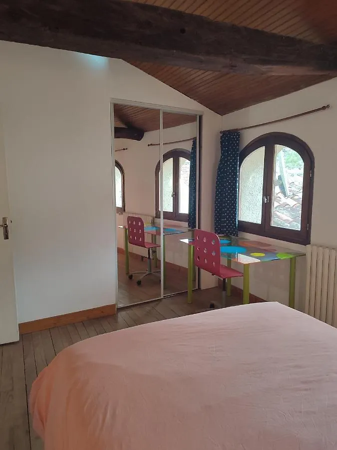Duplex 70 M2 Balcon Coeur Historique Cahors Apartment